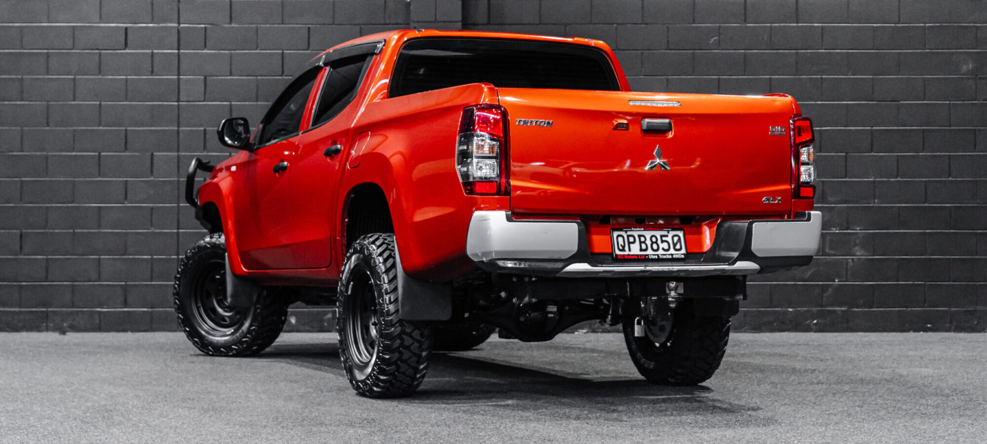 Vehicle Gallery Image