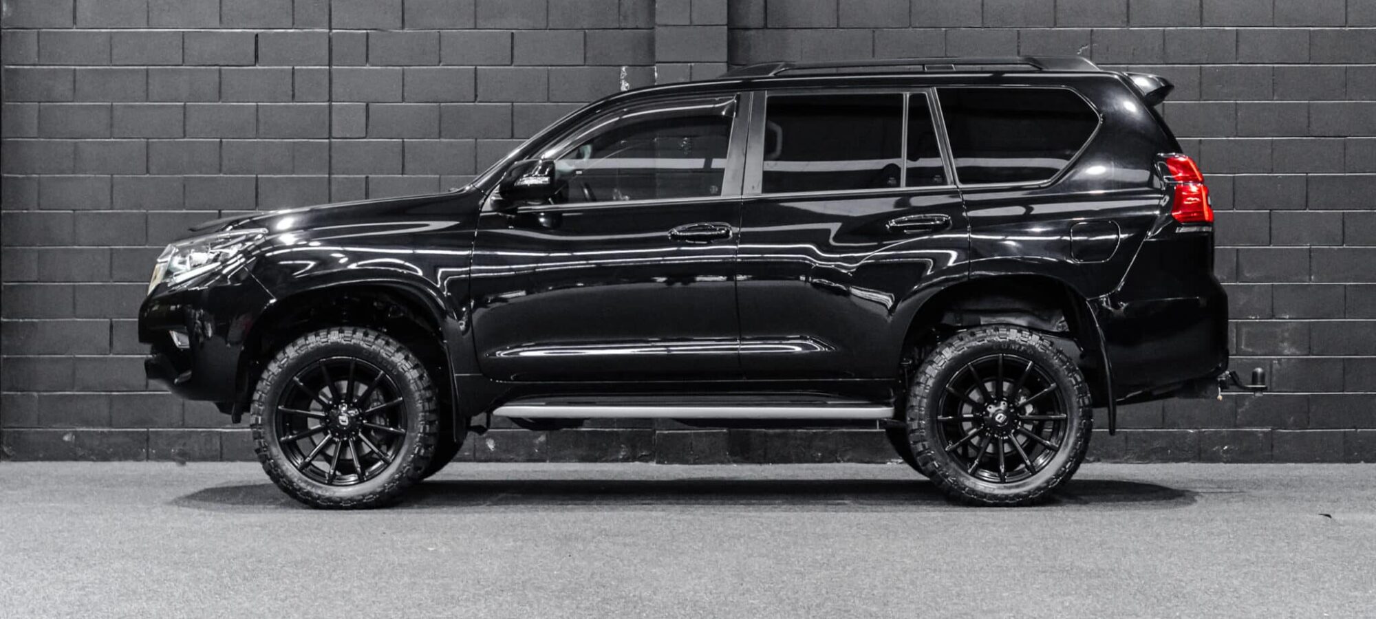 Vehicle Gallery Image