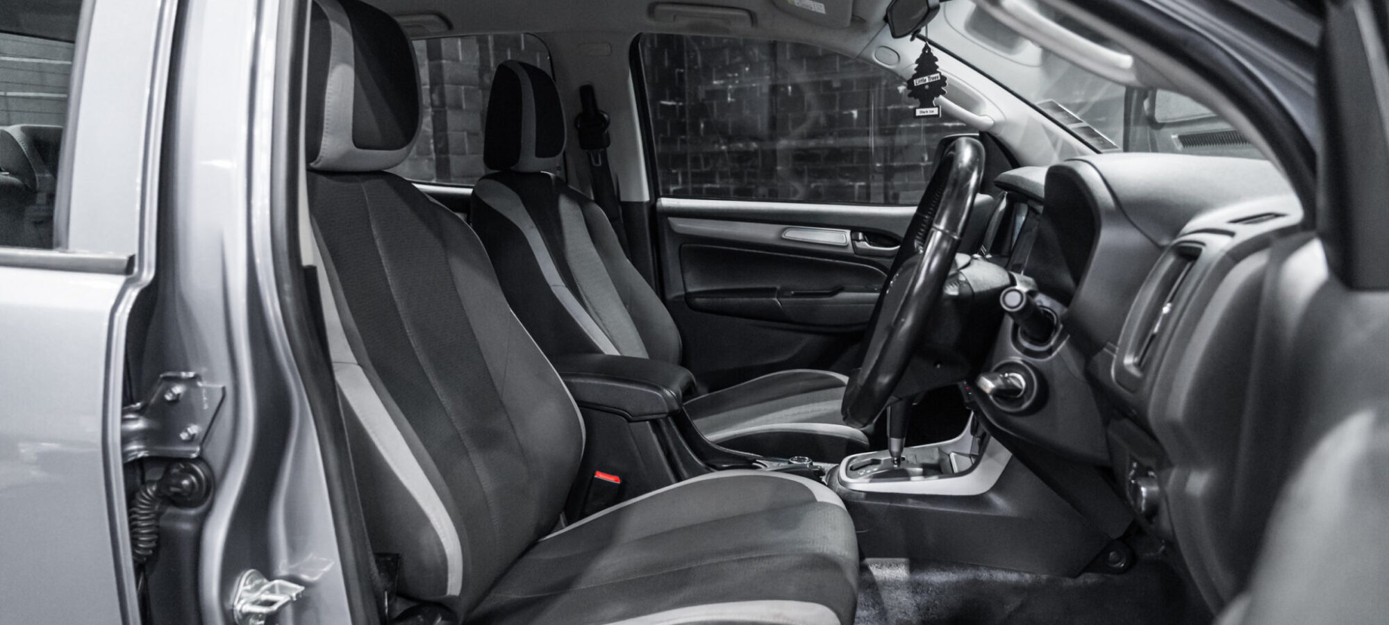 Vehicle Gallery Image