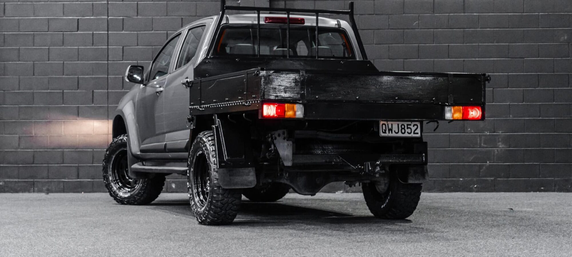 Vehicle Gallery Image