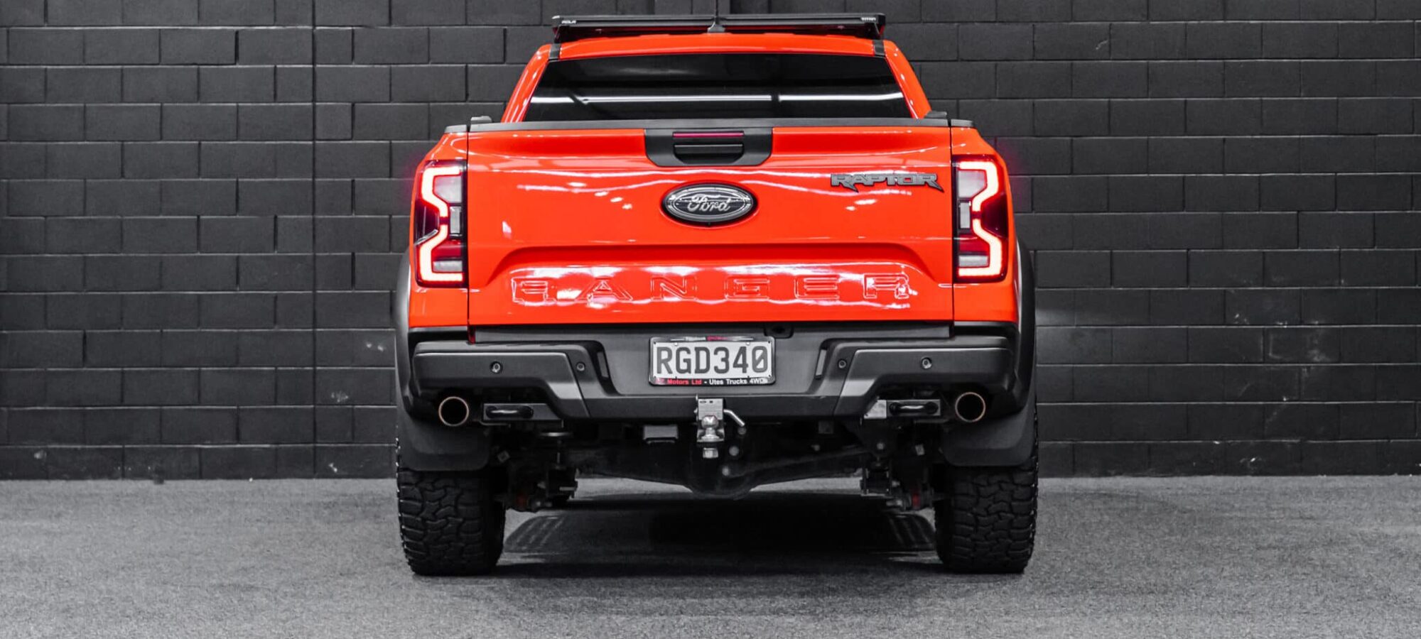 Vehicle Gallery Image