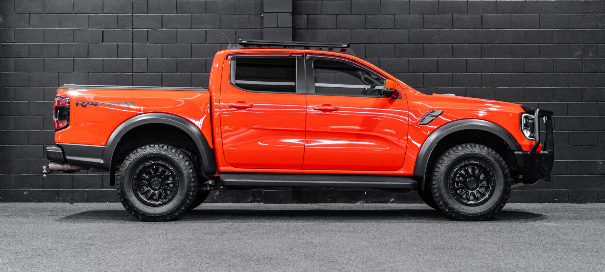 Vehicle Gallery Image