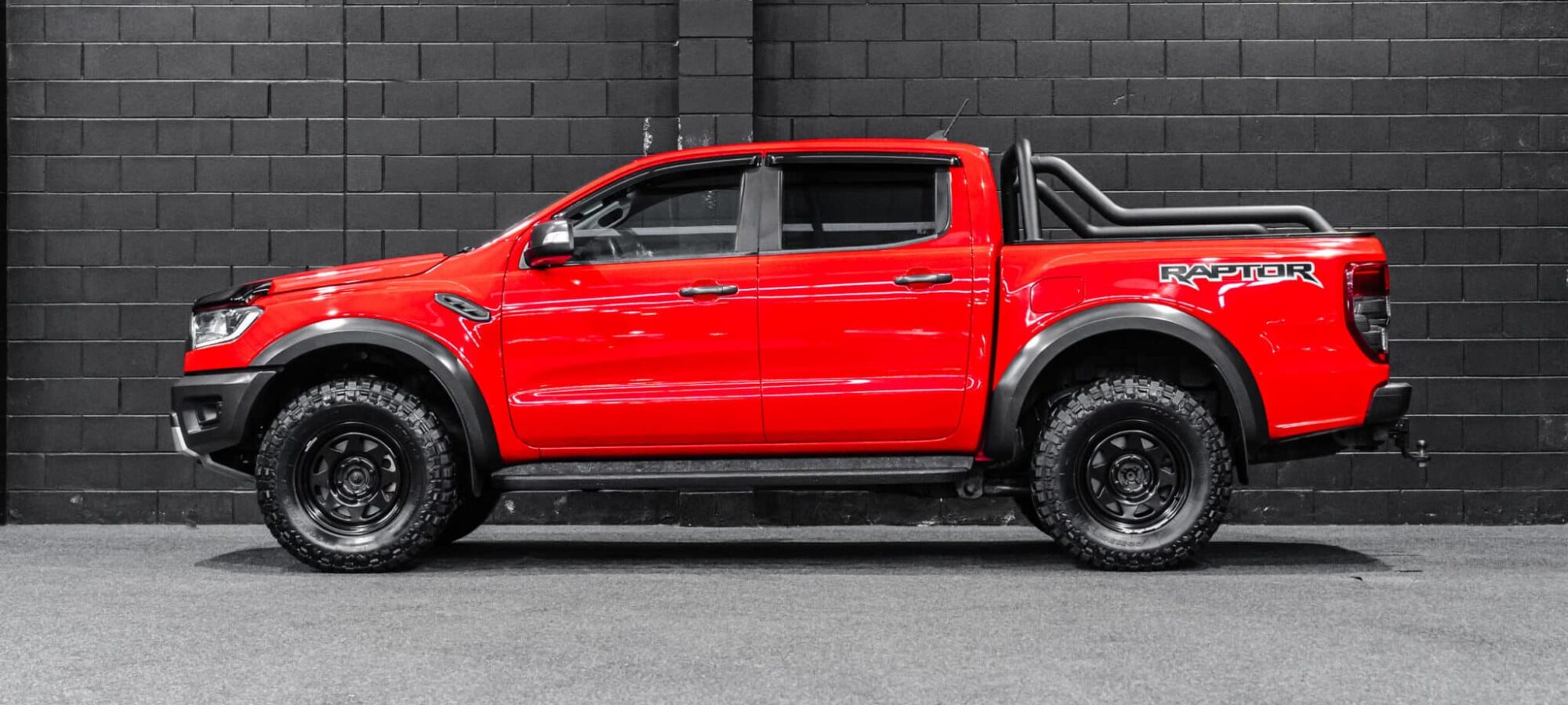 Vehicle Gallery Image