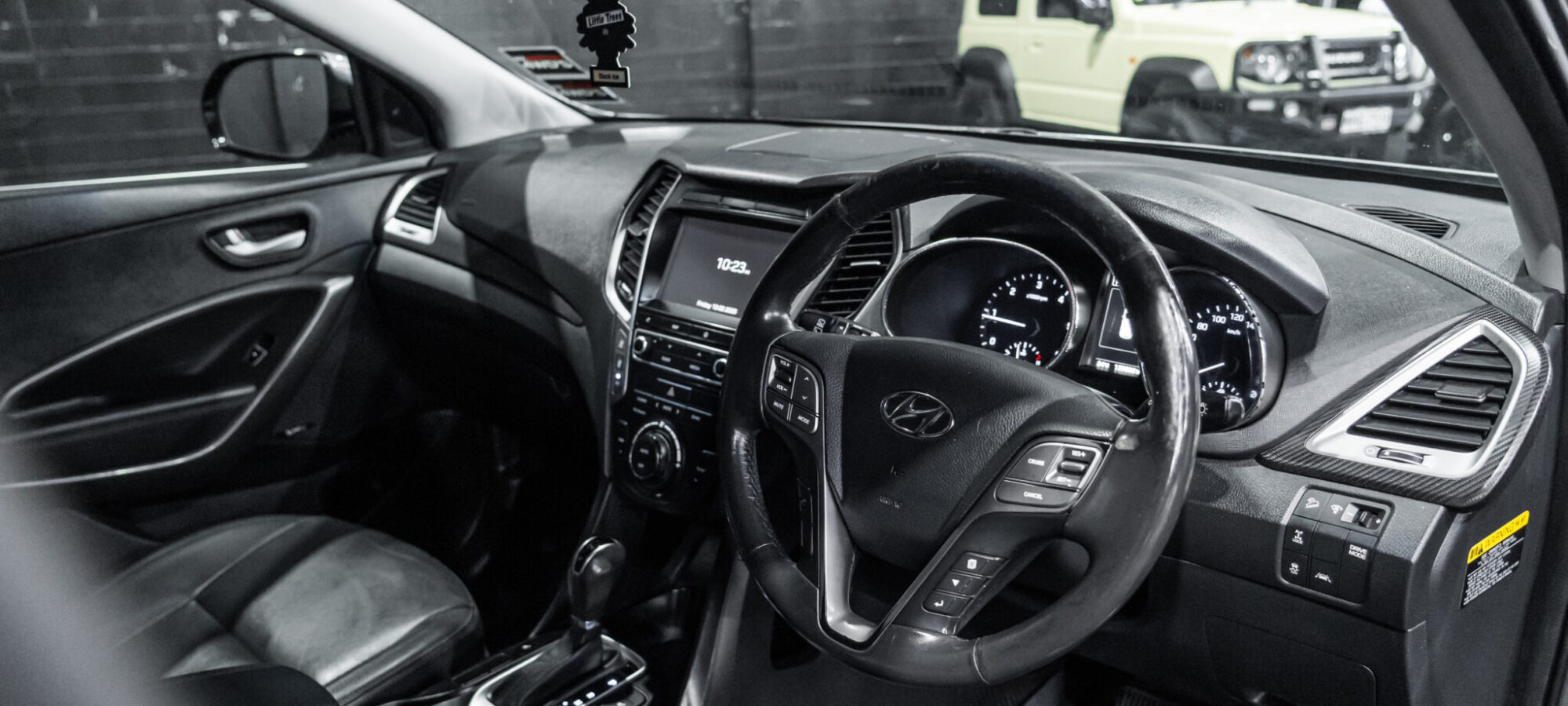 Vehicle Gallery Image