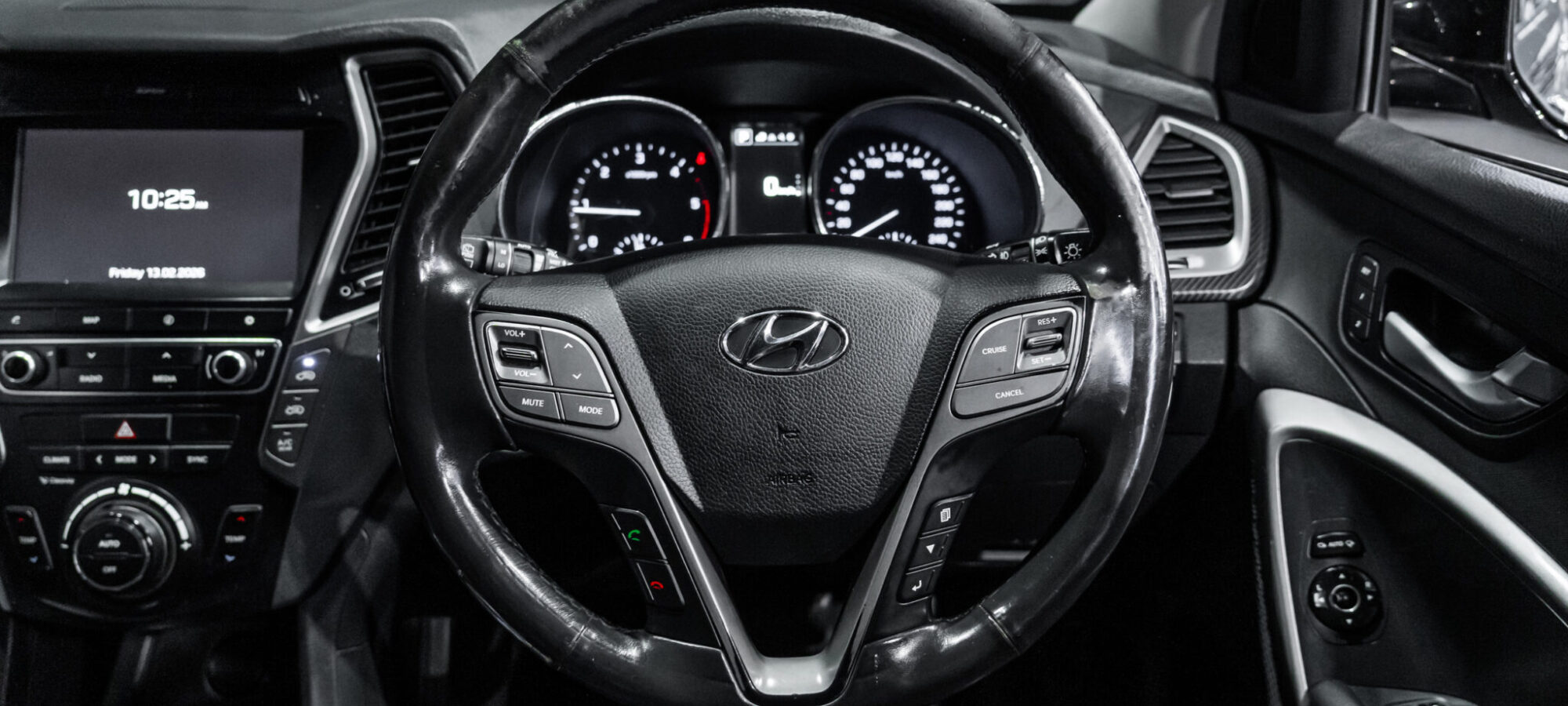 Vehicle Gallery Image