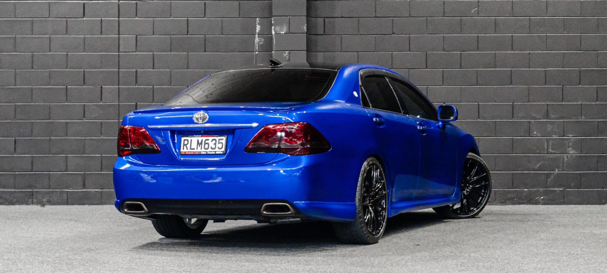 Vehicle Gallery Image