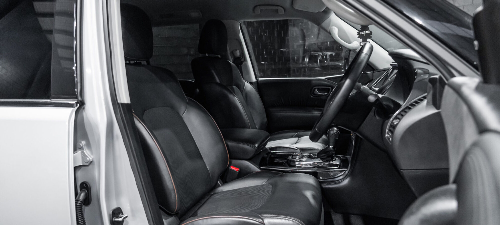 Vehicle Gallery Image