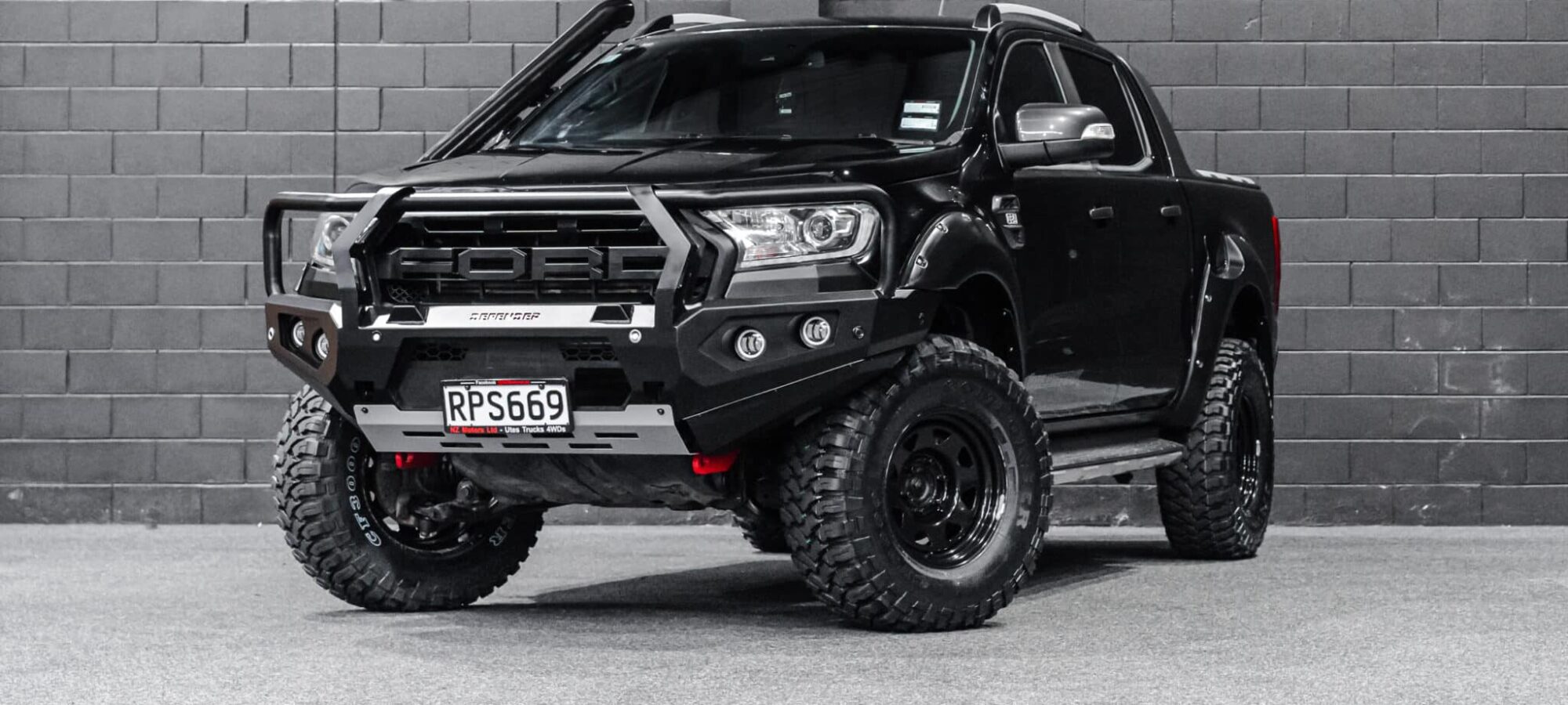 Vehicle Gallery Image