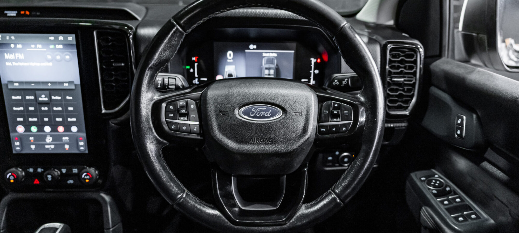 Vehicle Gallery Image