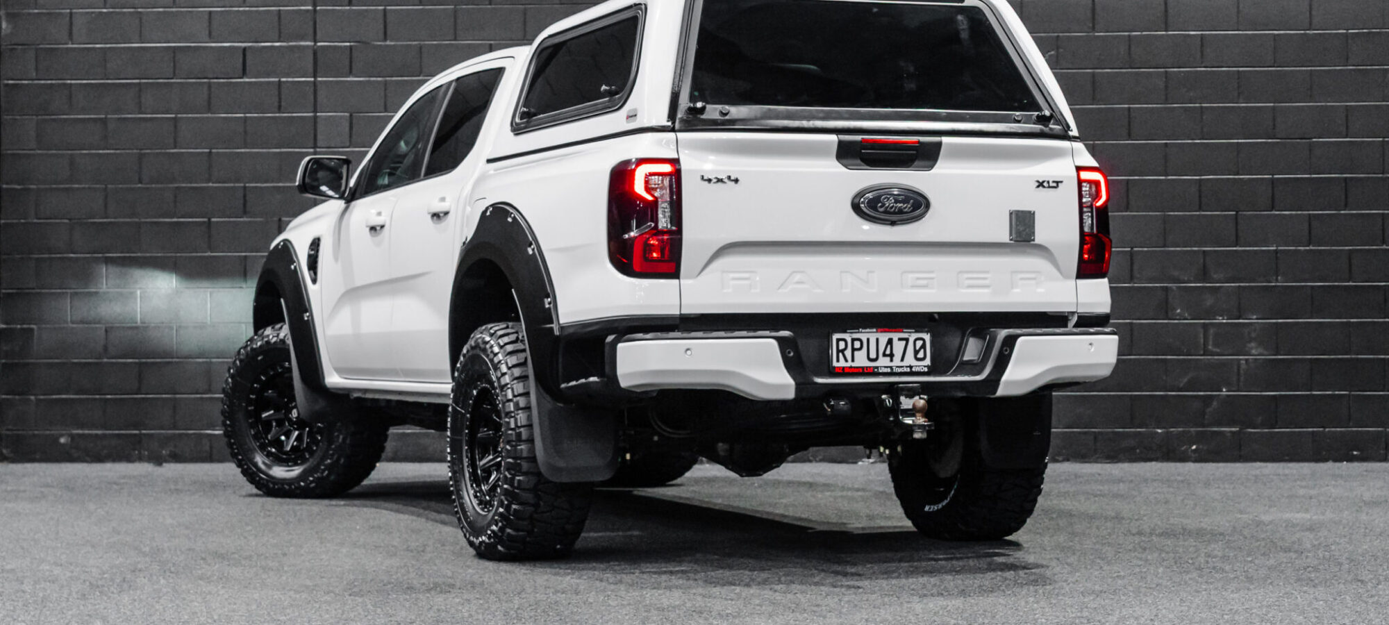 Vehicle Gallery Image