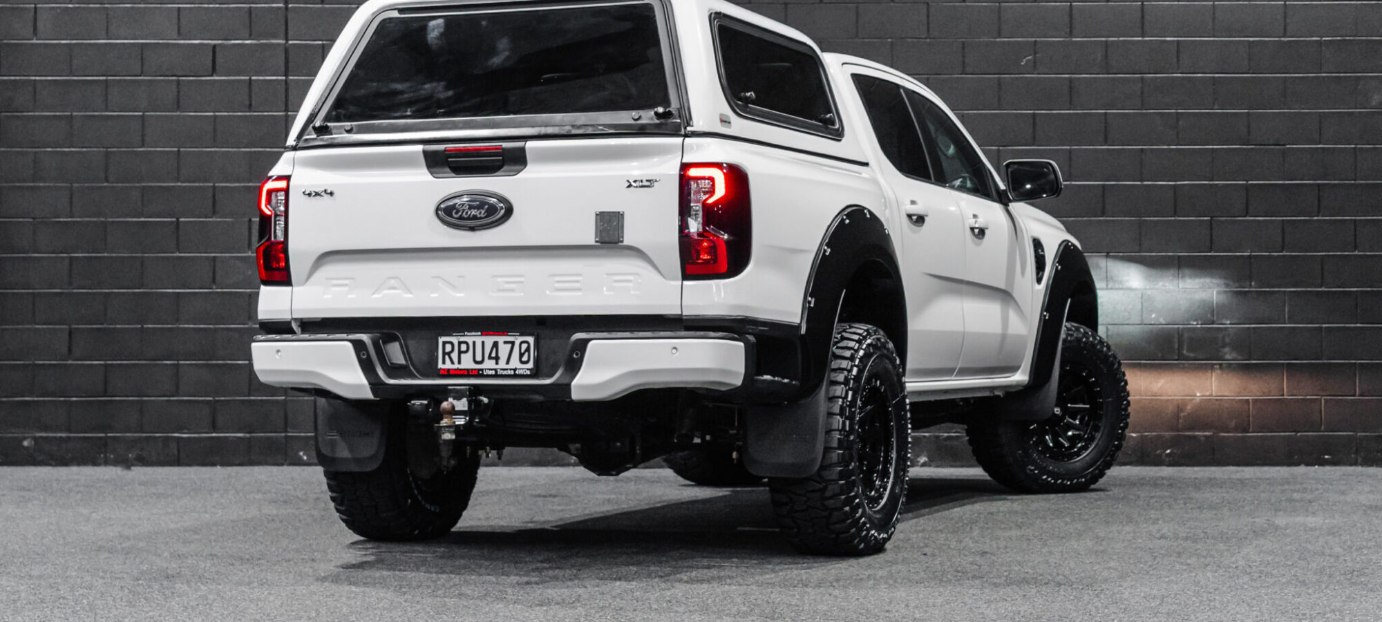 Vehicle Gallery Image