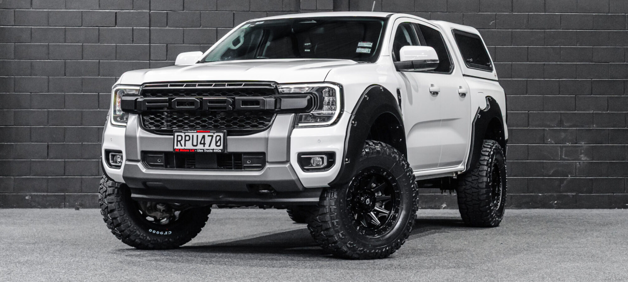 Vehicle Gallery Image