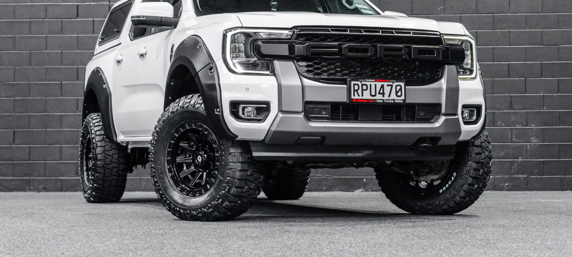 Vehicle Gallery Image