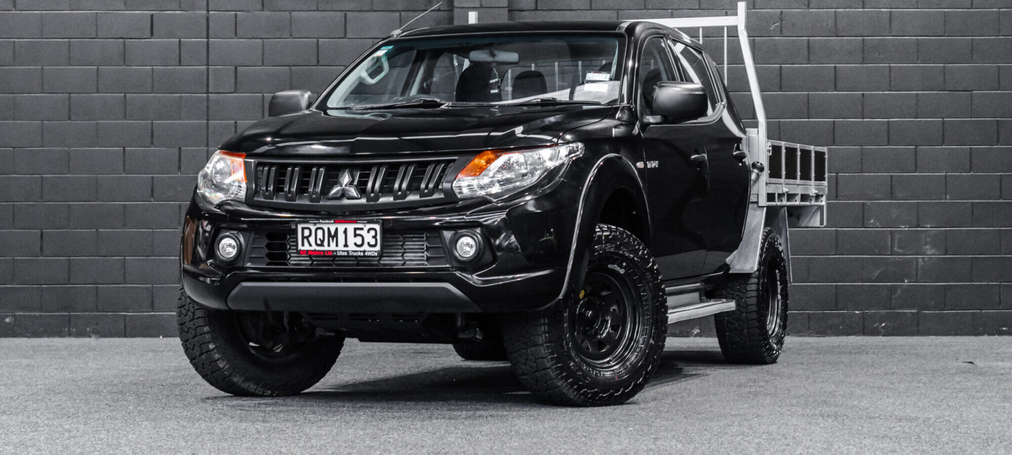 Vehicle Gallery Image