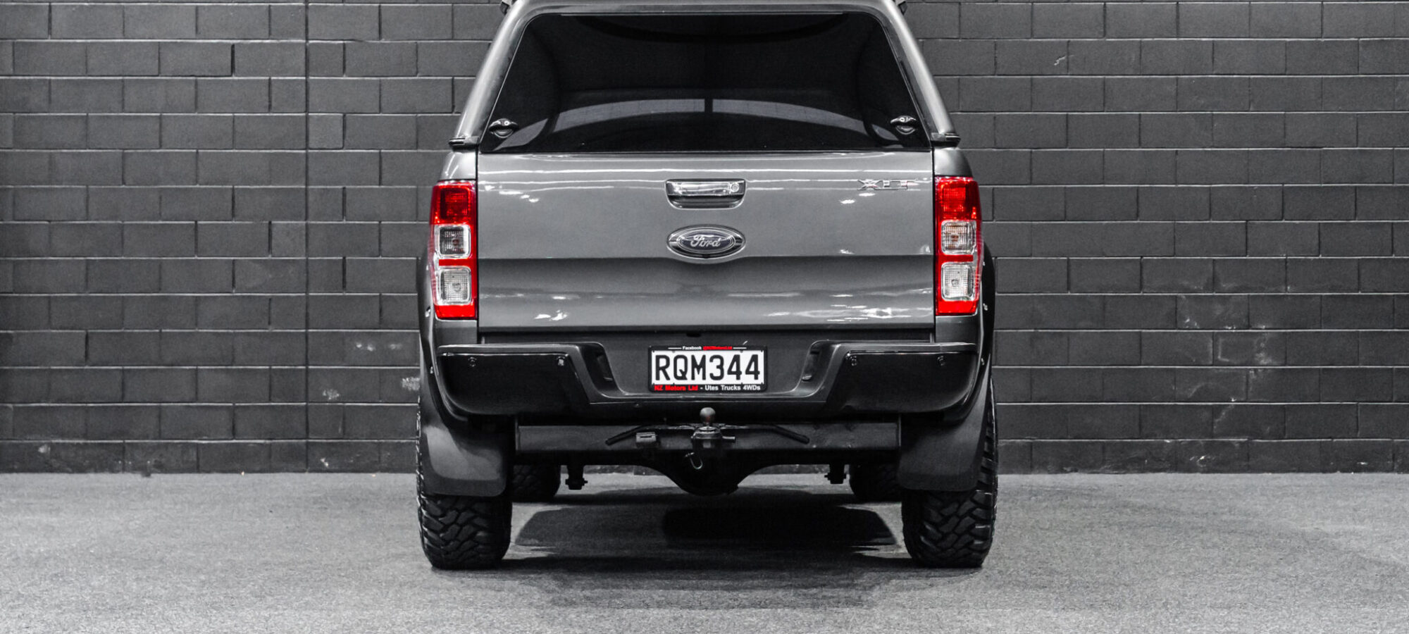 Vehicle Gallery Image