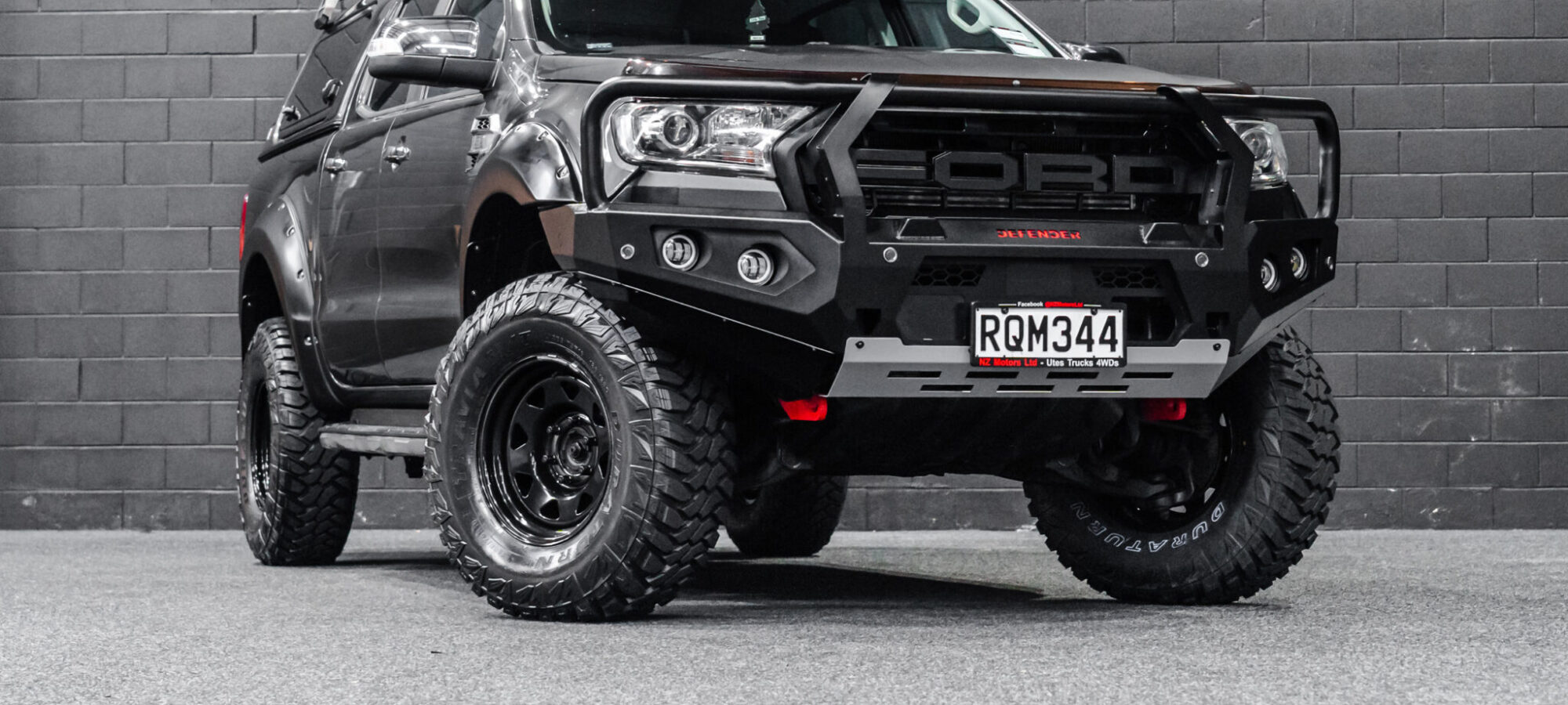 Vehicle Gallery Image