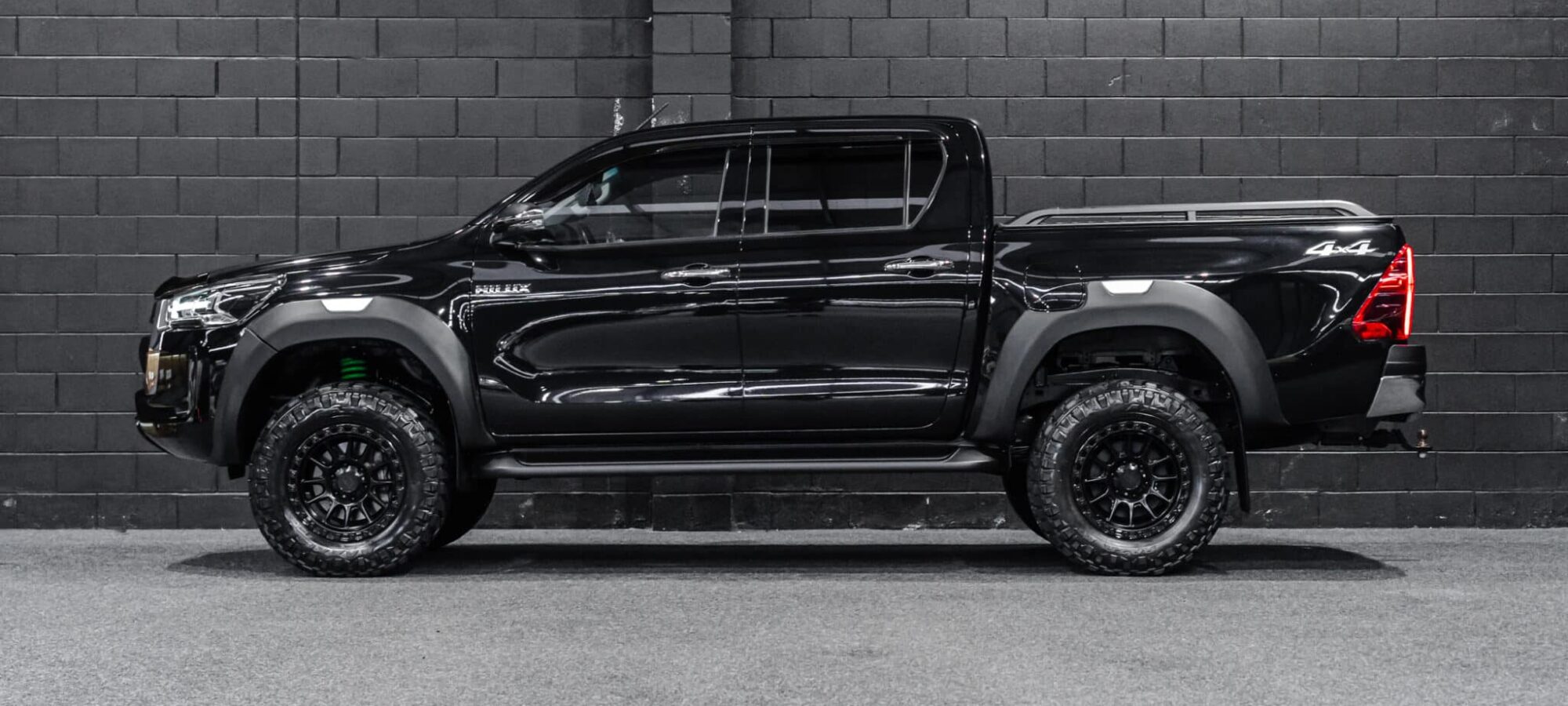 Vehicle Gallery Image