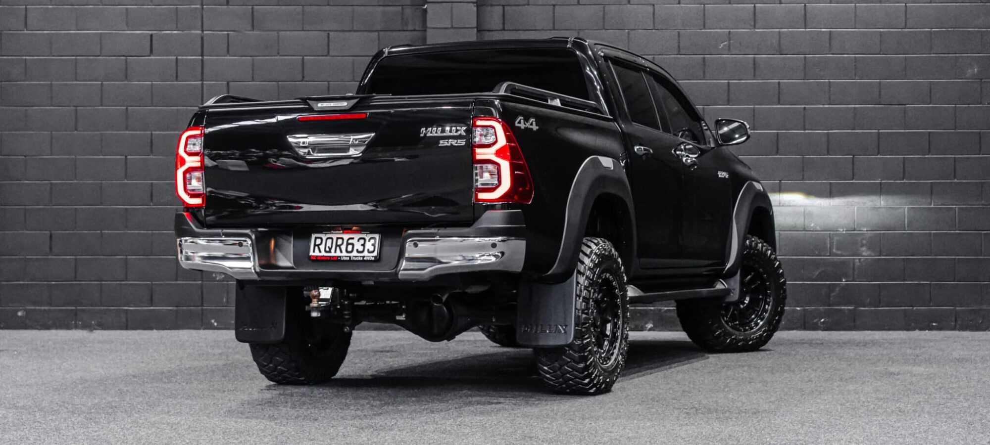 Vehicle Gallery Image