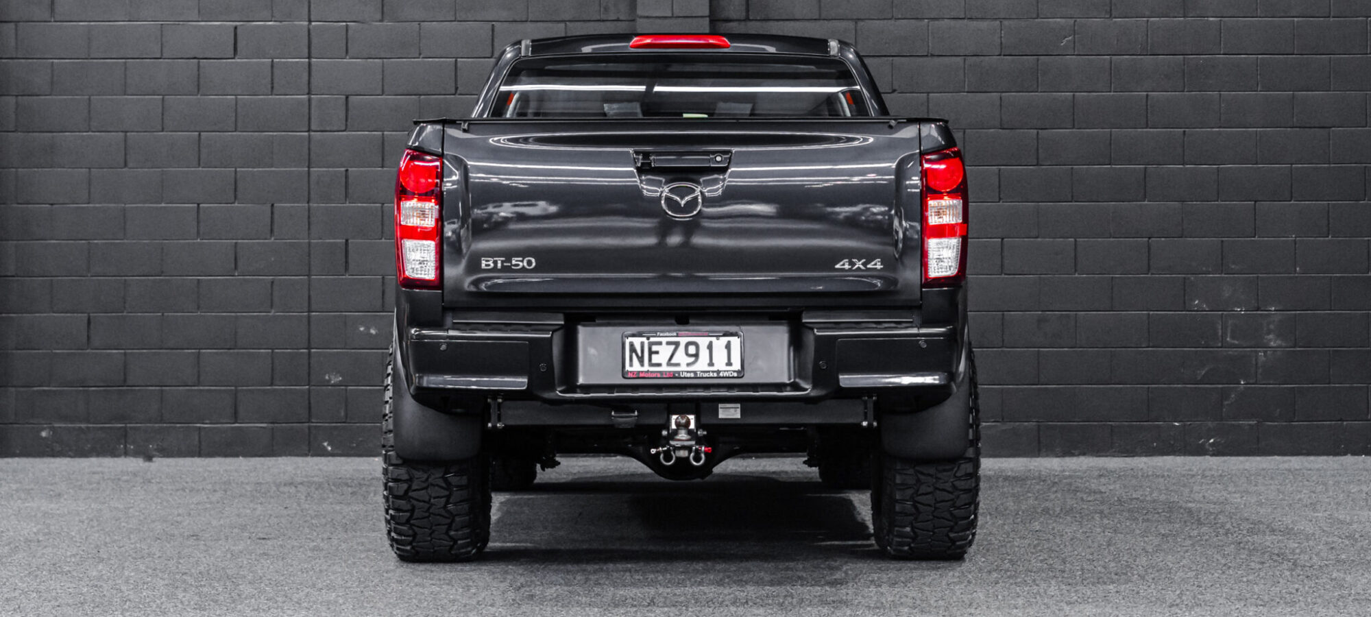 Vehicle Gallery Image