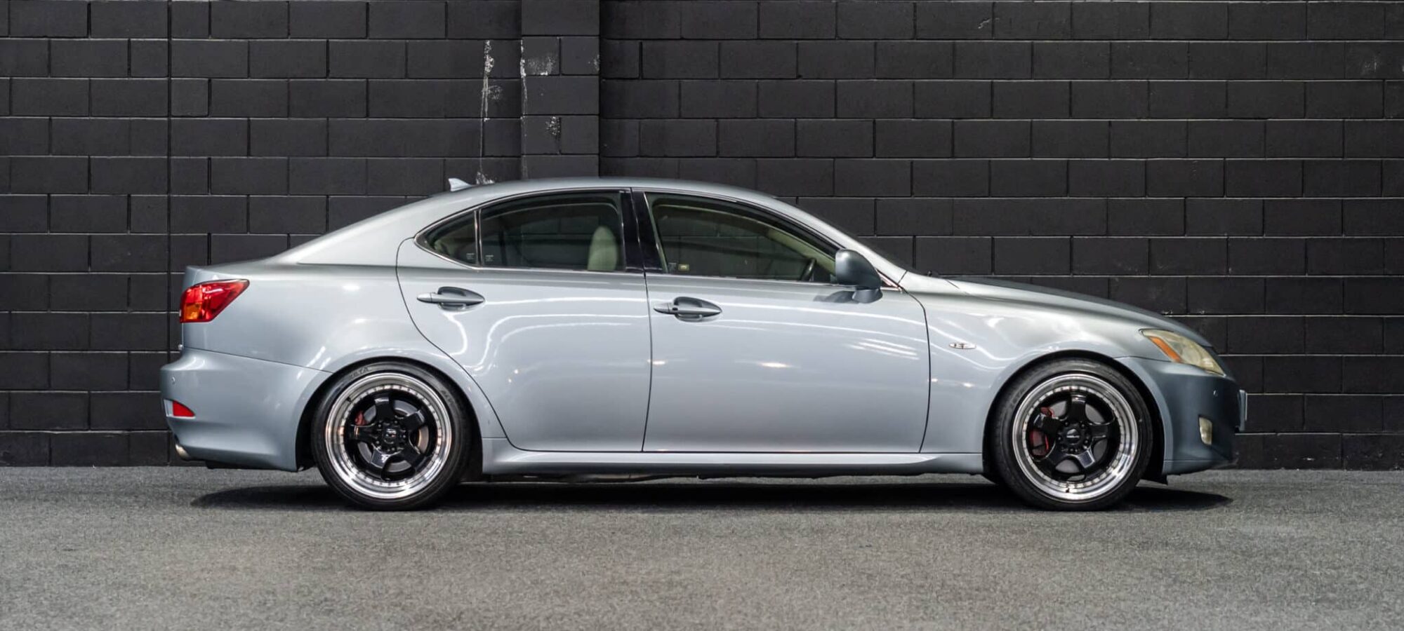 Vehicle Gallery Image