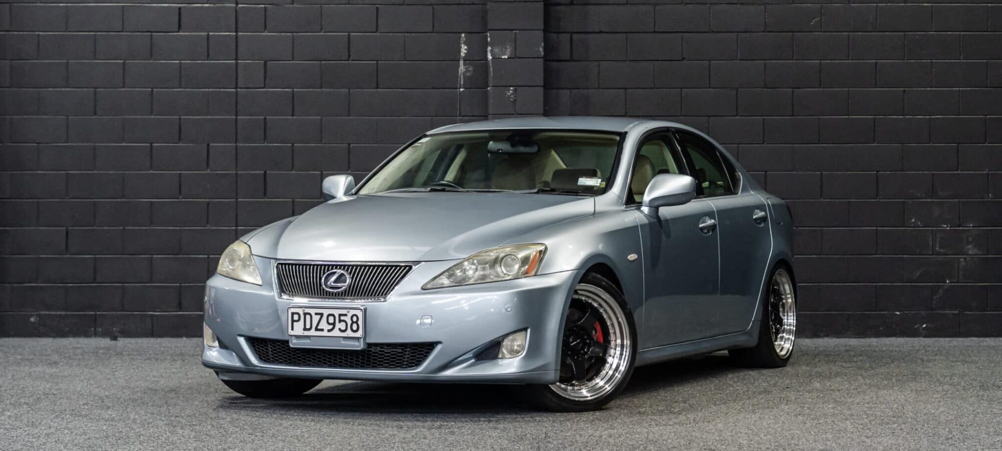 Vehicle Gallery Image