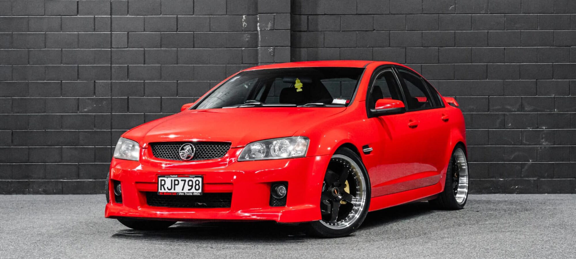 Vehicle Gallery Image