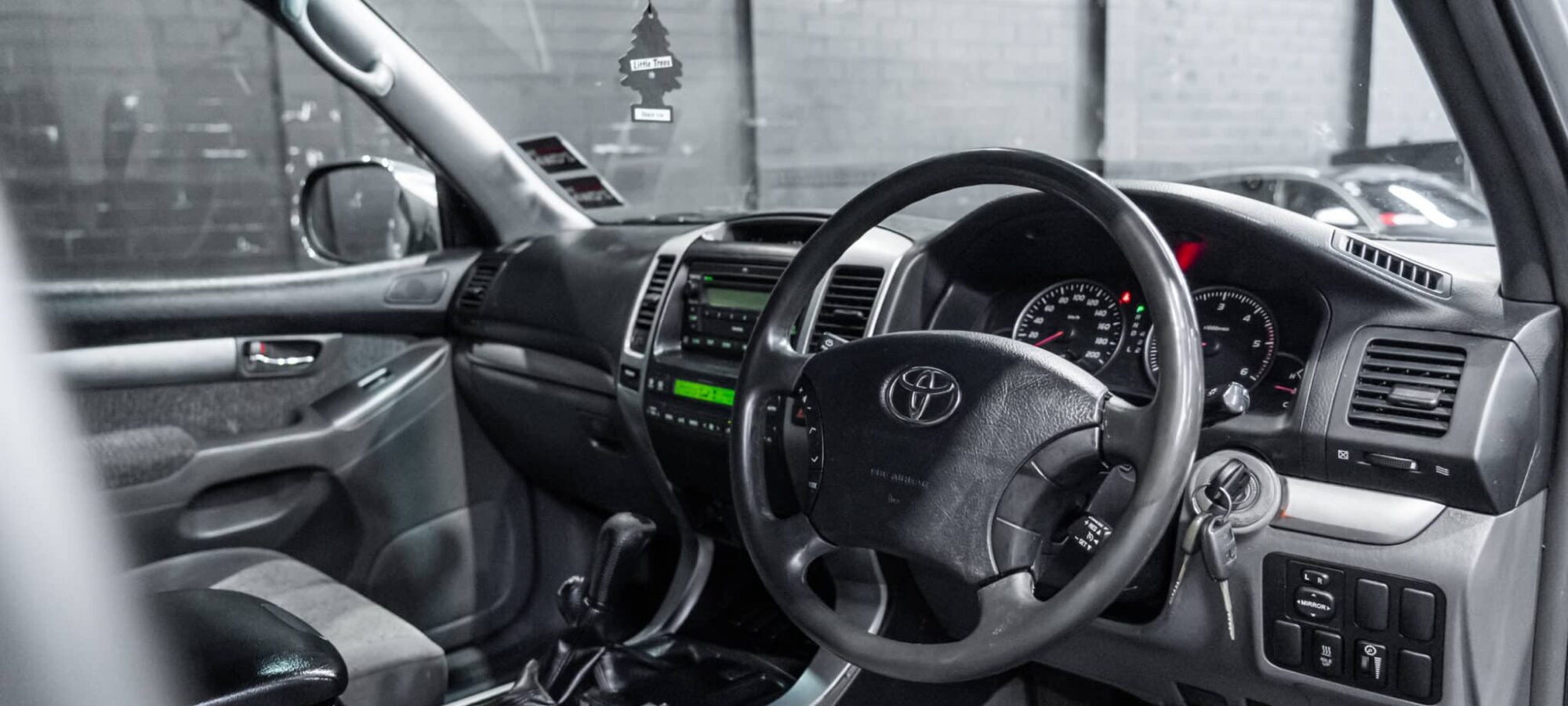 Vehicle Gallery Image