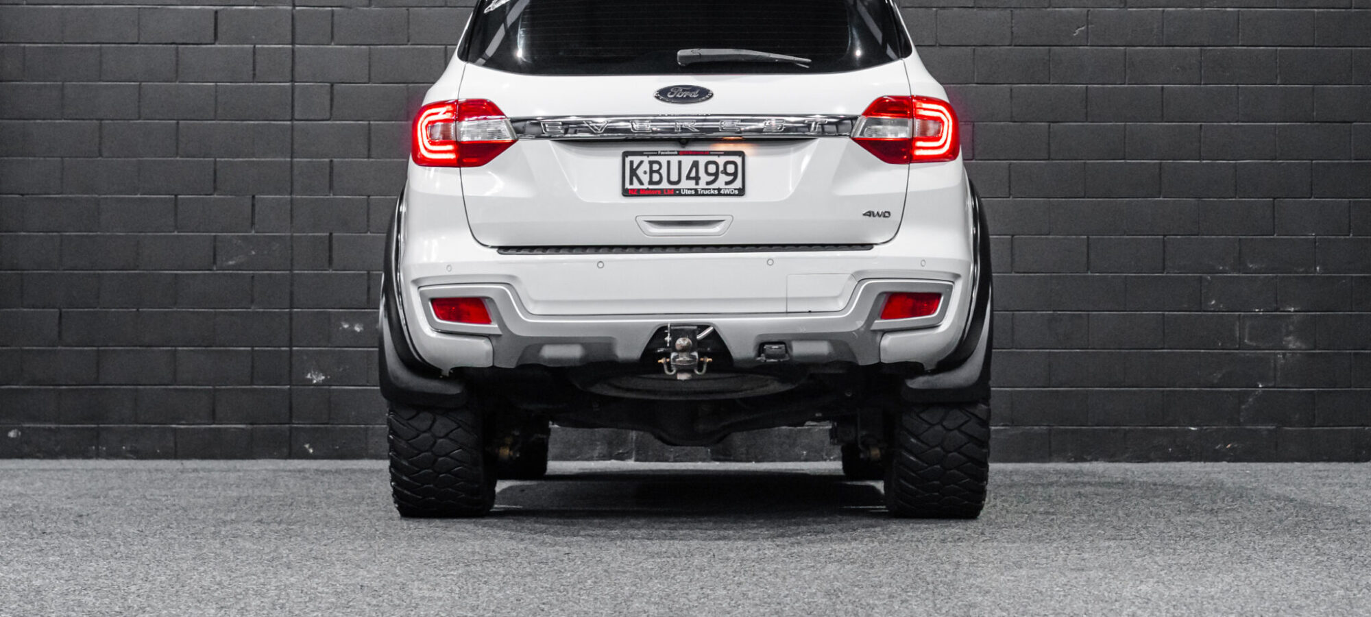 Vehicle Gallery Image