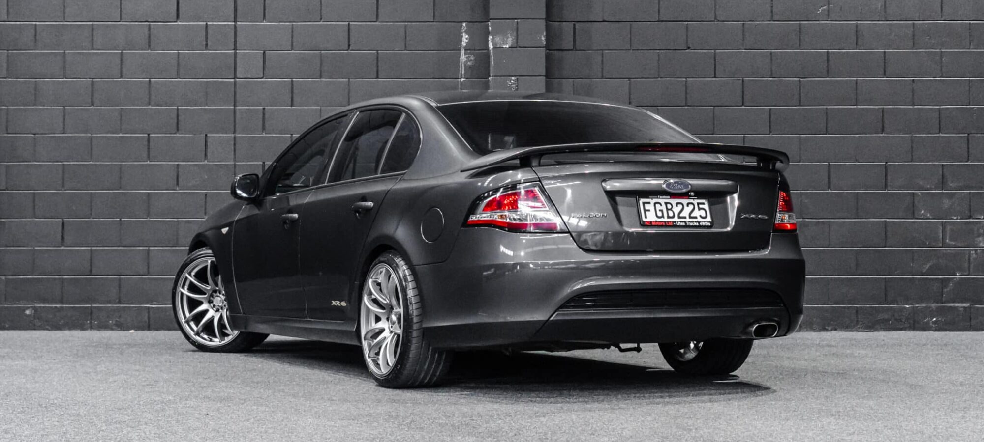 Vehicle Gallery Image