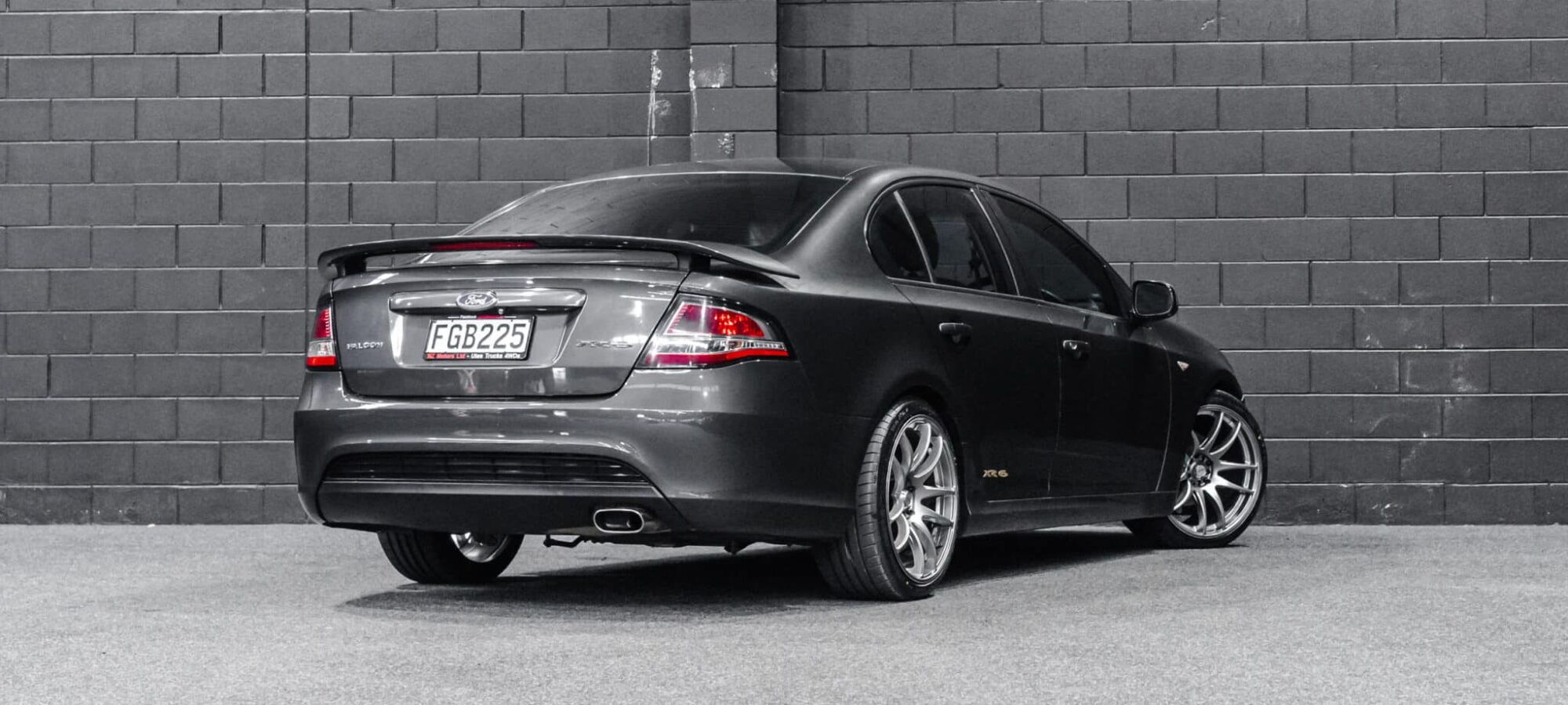 Vehicle Gallery Image