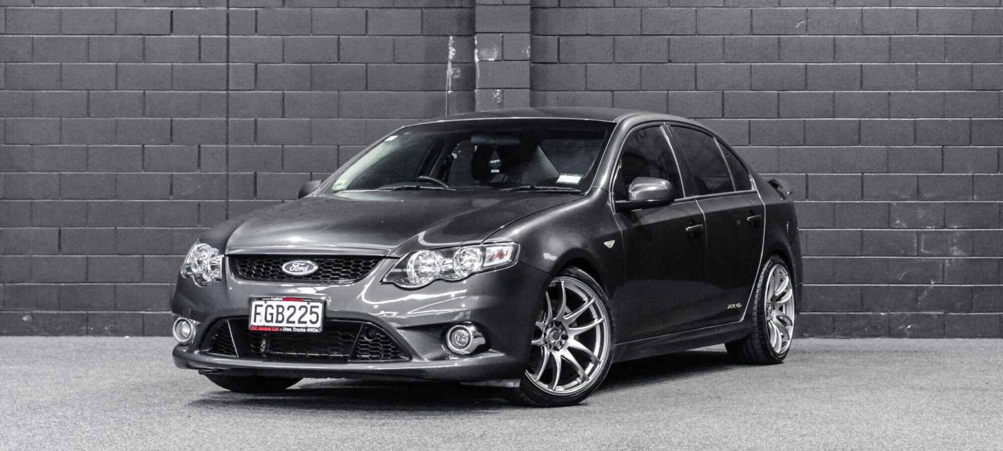 Vehicle Gallery Image