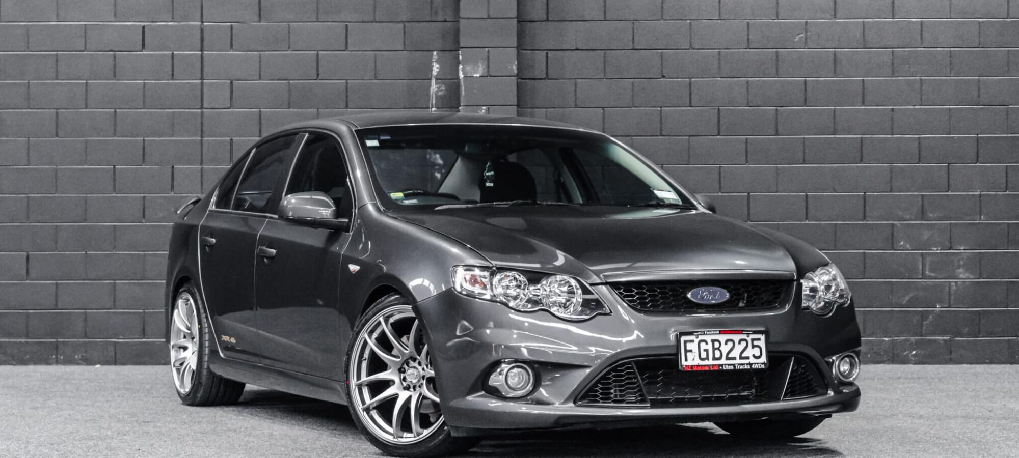 Vehicle Gallery Image