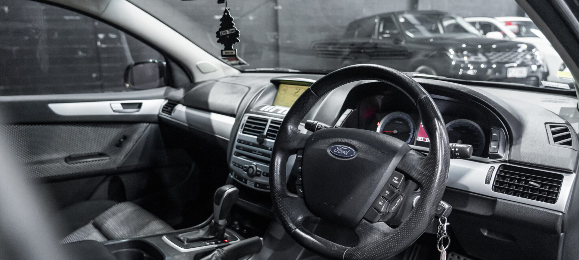 Vehicle Gallery Image