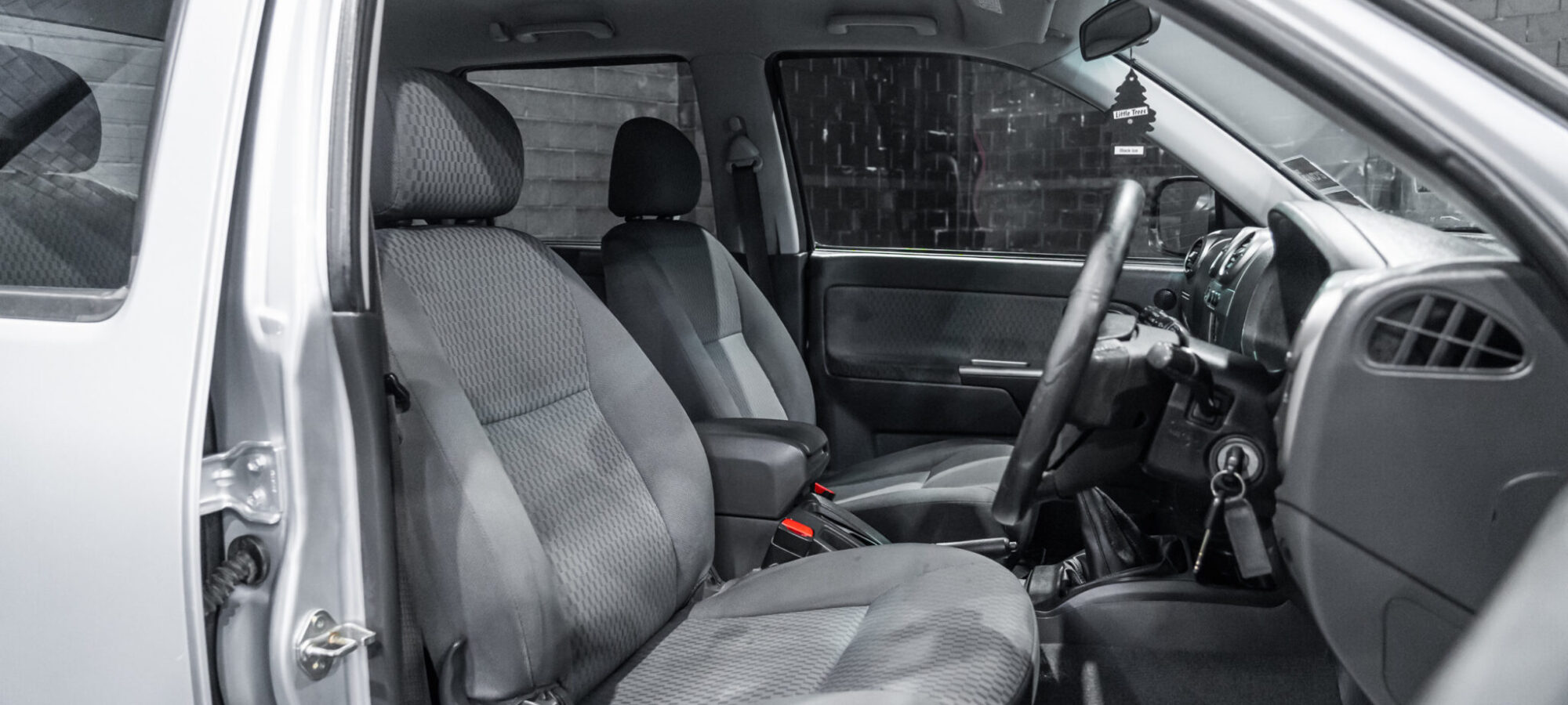 Vehicle Gallery Image