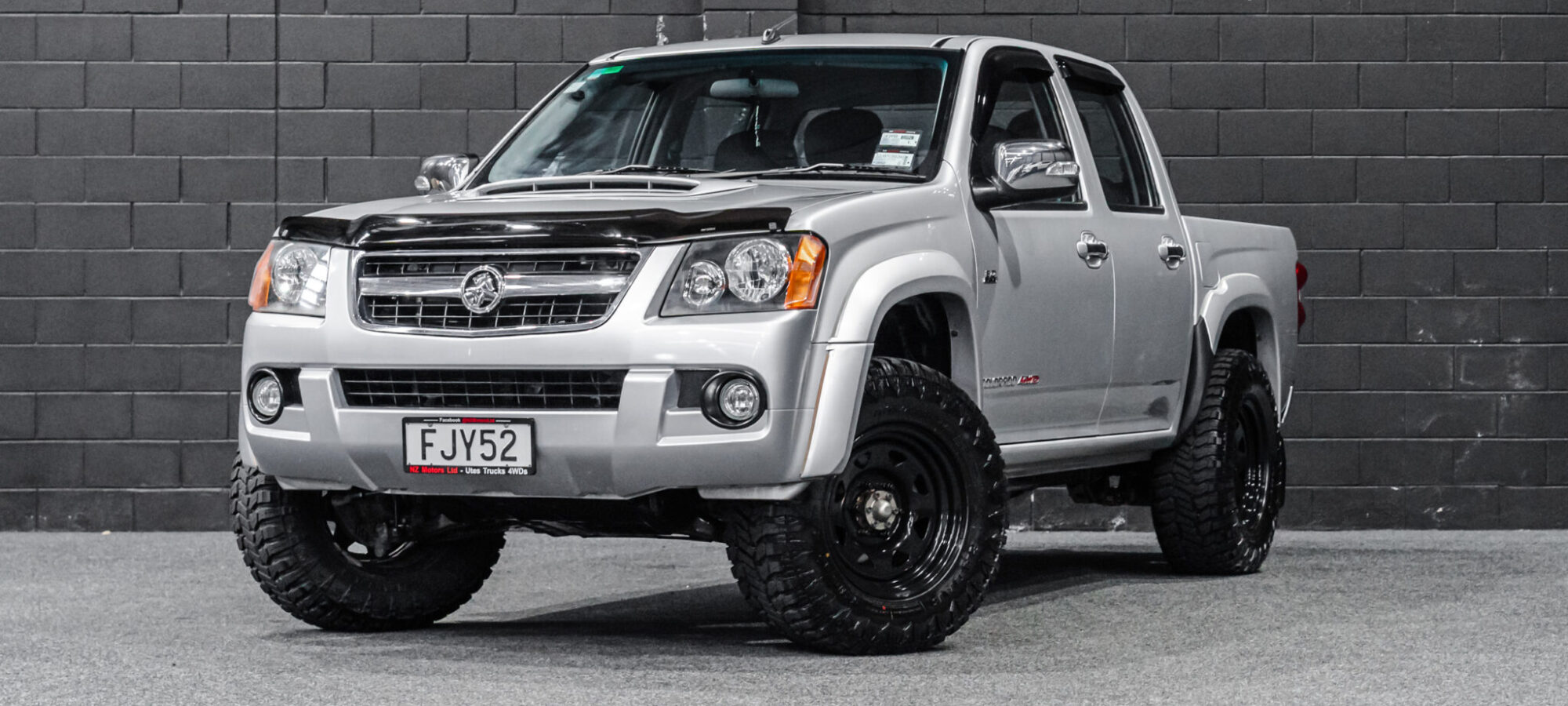 Vehicle Gallery Image