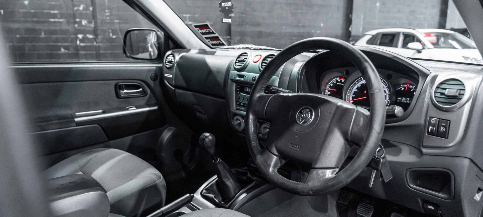 Vehicle Gallery Image