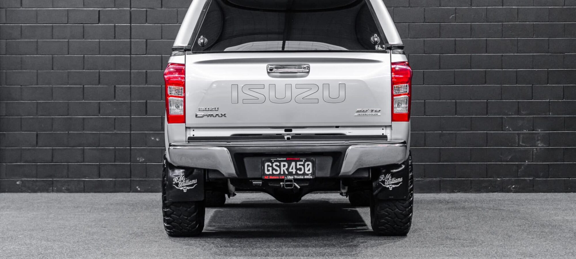 Vehicle Gallery Image