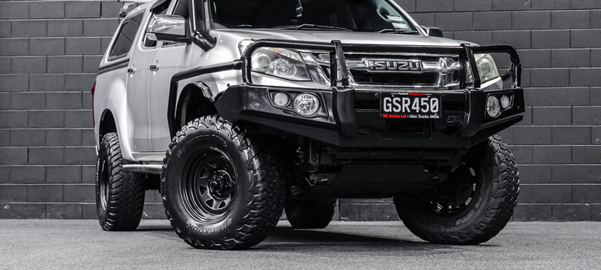 Vehicle Gallery Image