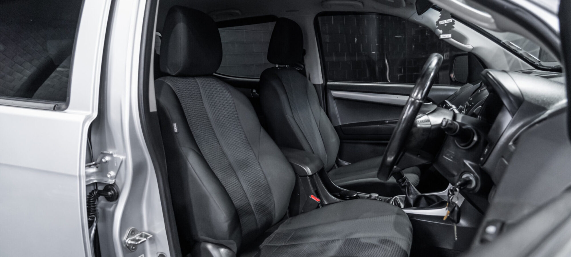 Vehicle Gallery Image