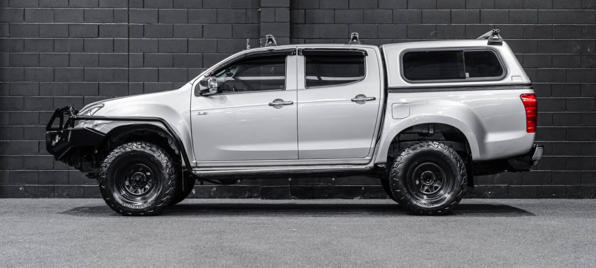 Vehicle Gallery Image