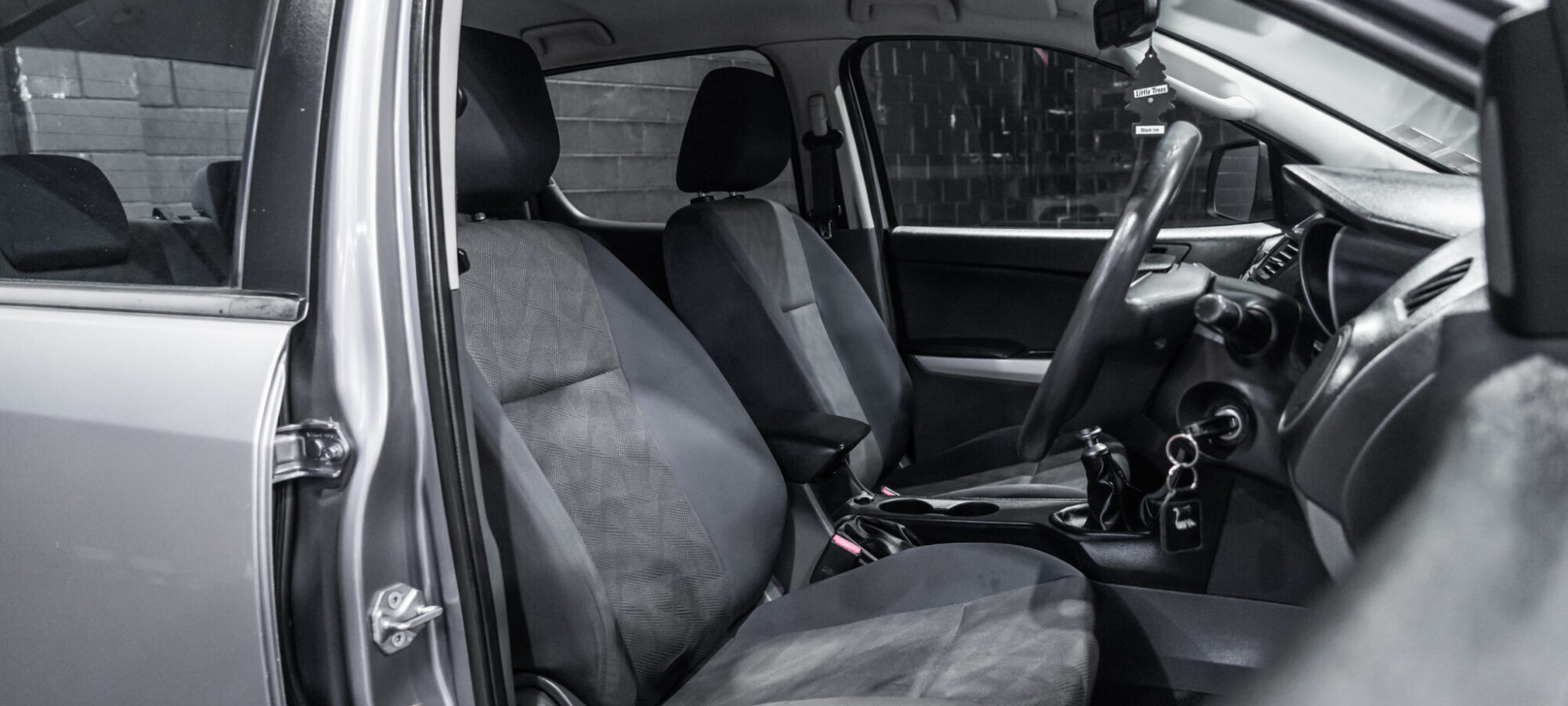 Vehicle Gallery Image