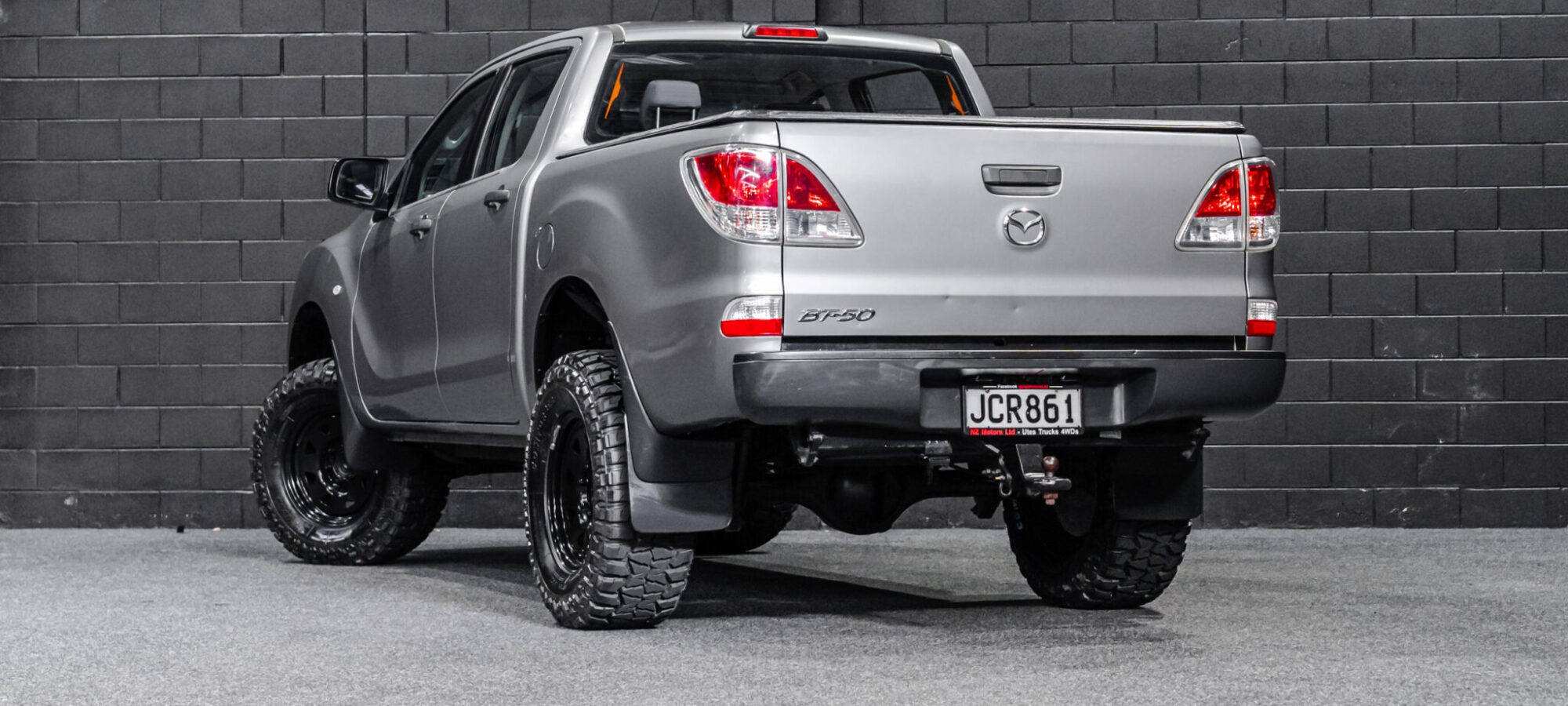 Vehicle Gallery Image