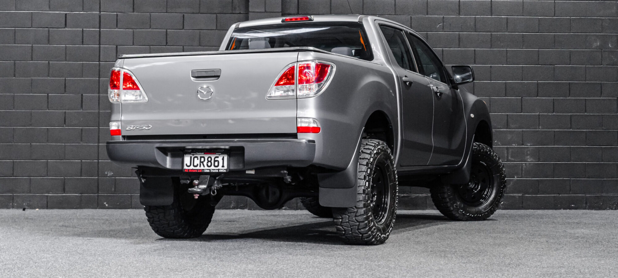 Vehicle Gallery Image