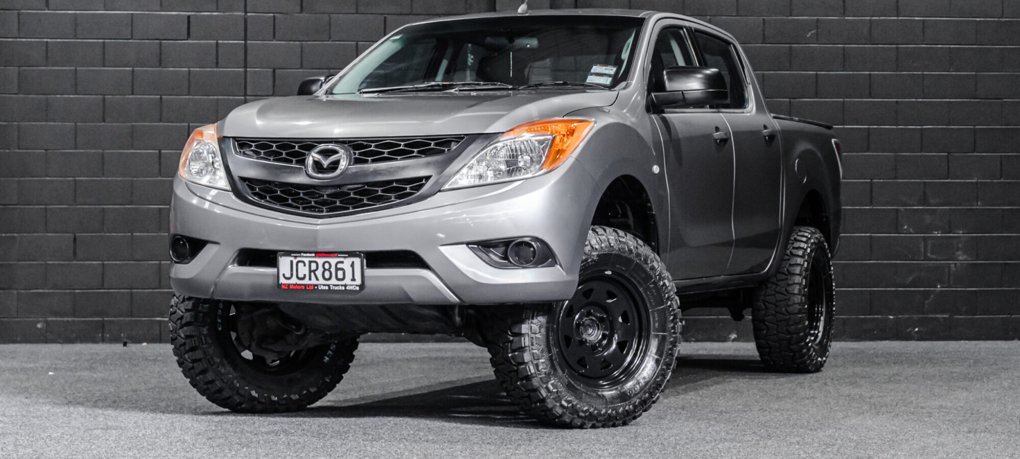 Vehicle Gallery Image