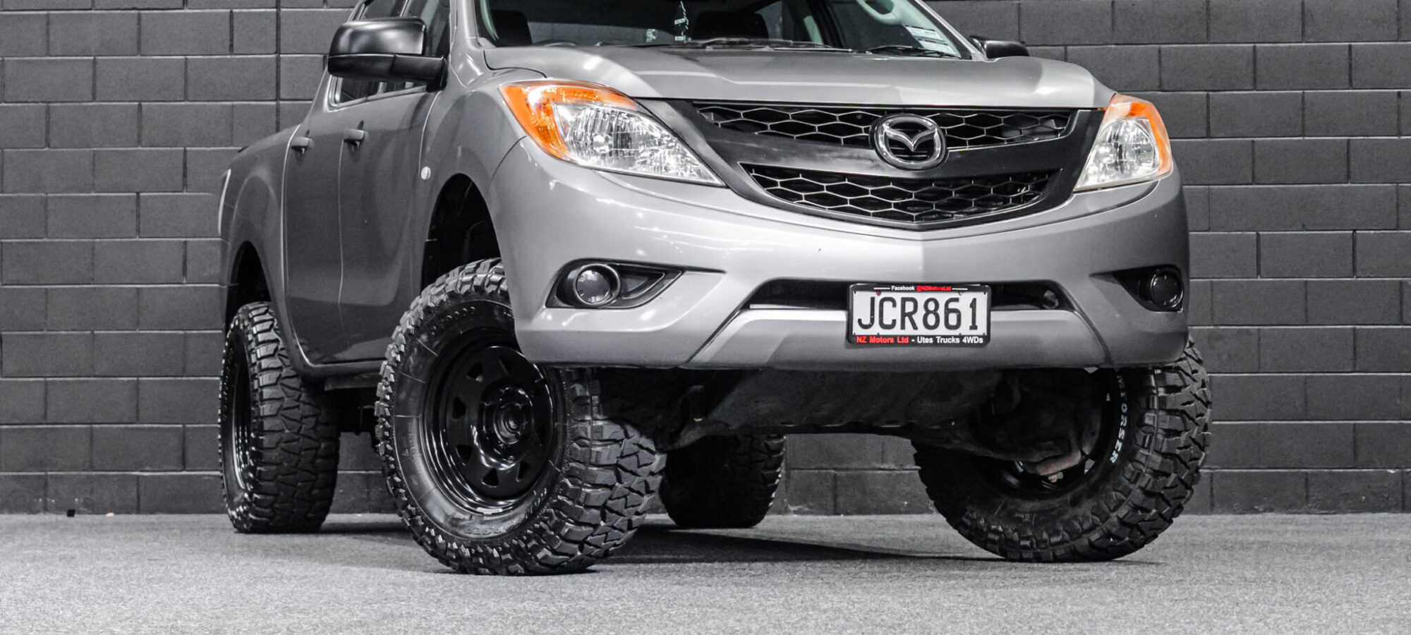 Vehicle Gallery Image