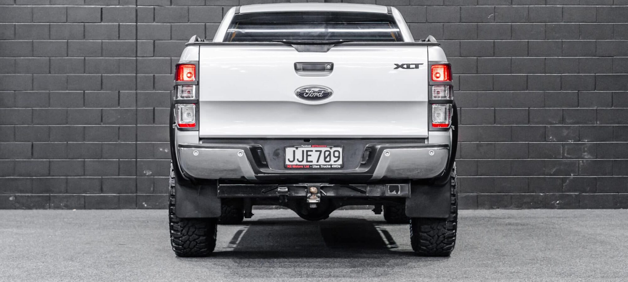 Vehicle Gallery Image