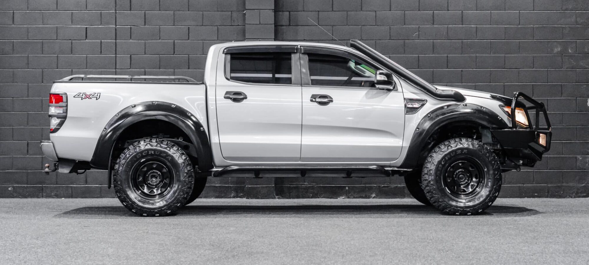 Vehicle Gallery Image