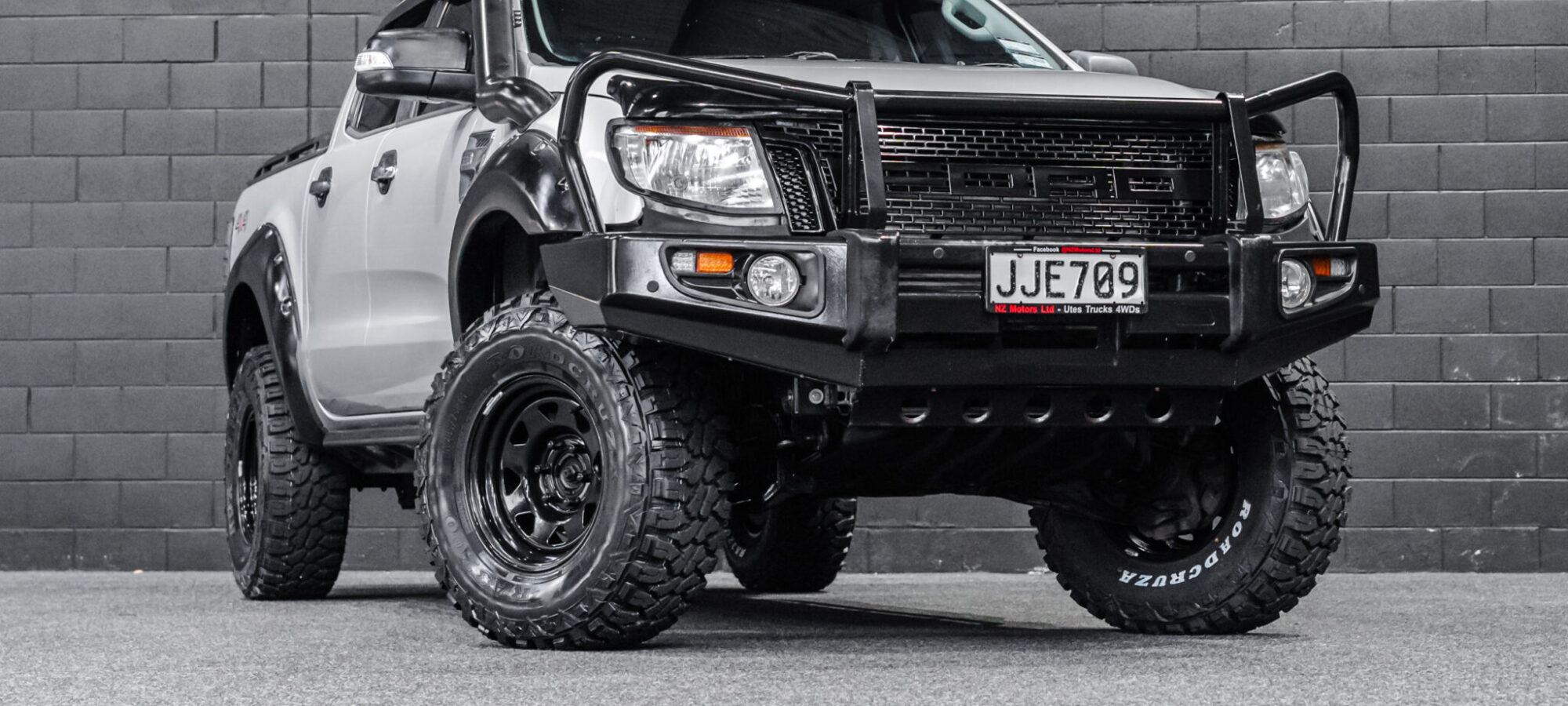 Vehicle Gallery Image