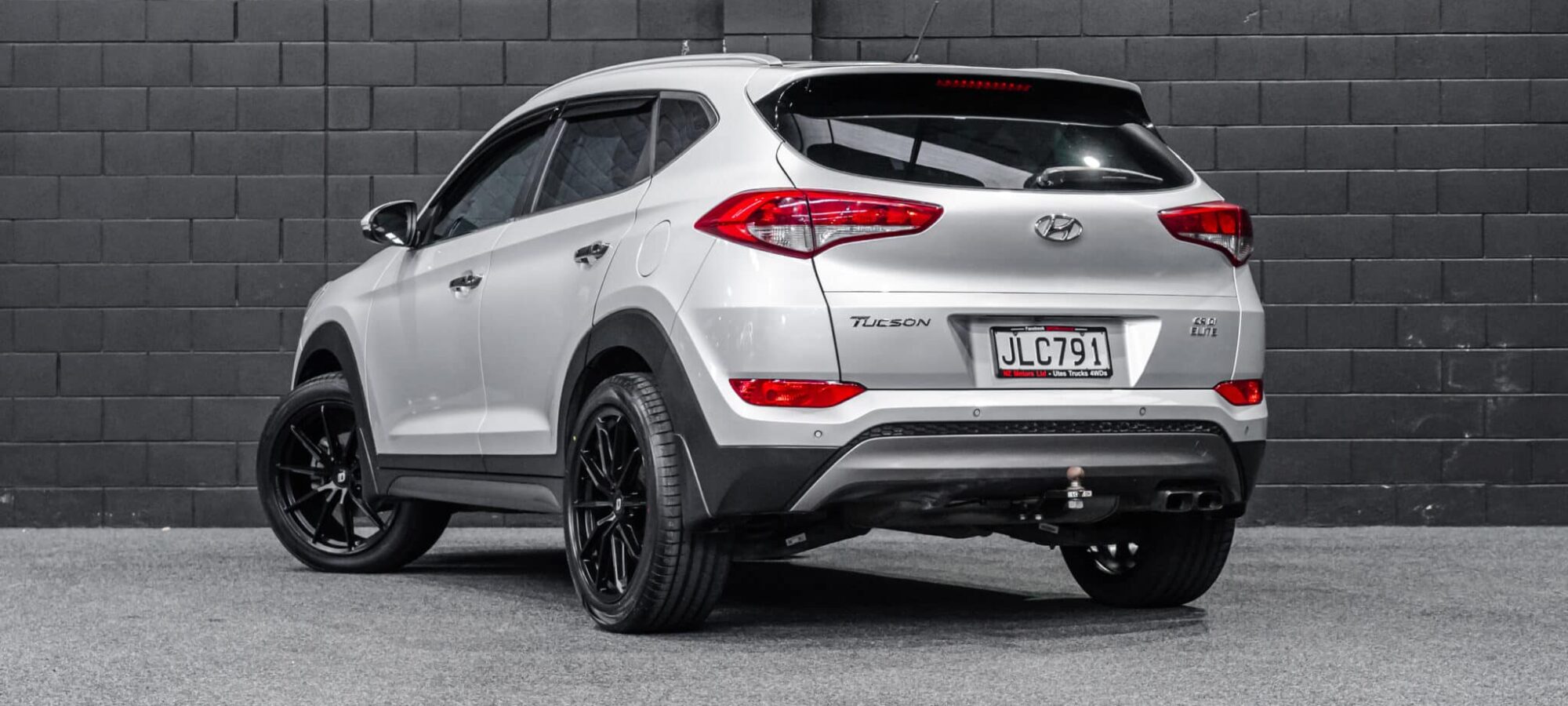 Vehicle Gallery Image