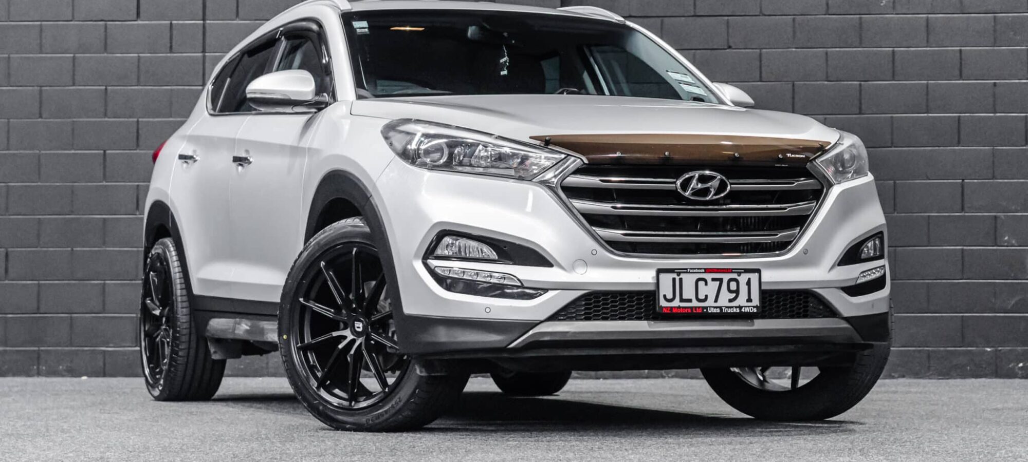 Vehicle Gallery Image